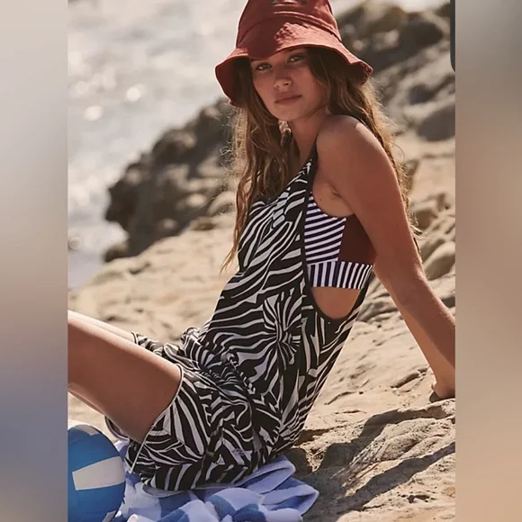 NWT Free People Hot Shot Printed Romper - Zebra - Picture 2 of 5